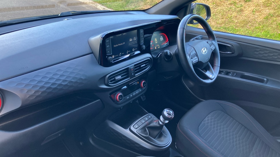 Hyundai i10 1.0 T-GDi N Line 5dr Petrol Hatchback - Image 9