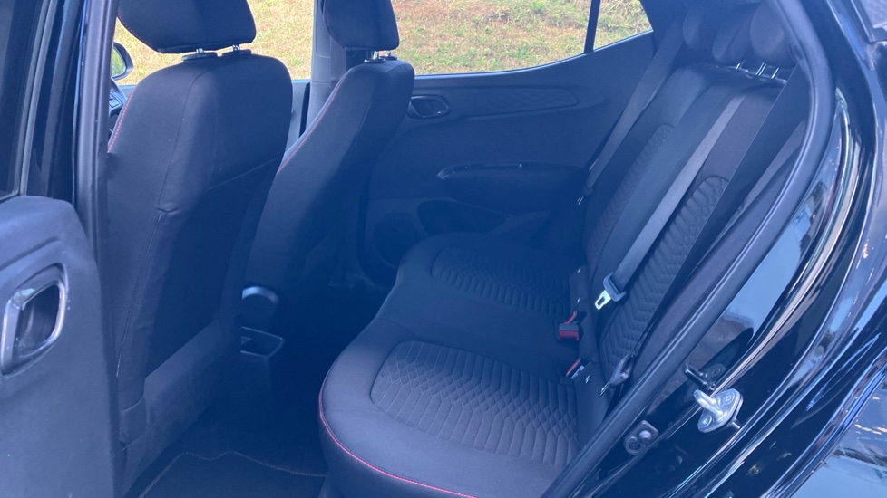 Hyundai i10 1.0 T-GDi N Line 5dr Petrol Hatchback - Image 16