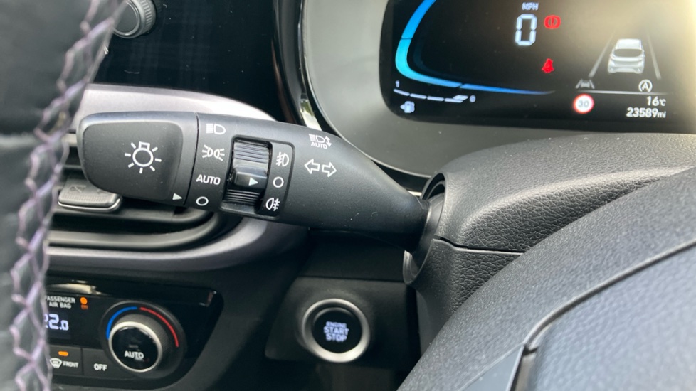 Hyundai i10 1.0 MPi Premium 5dr Petrol Hatchback - Image 34