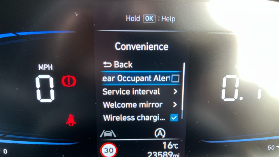 Hyundai i10 1.0 MPi Premium 5dr Petrol Hatchback - Image 41