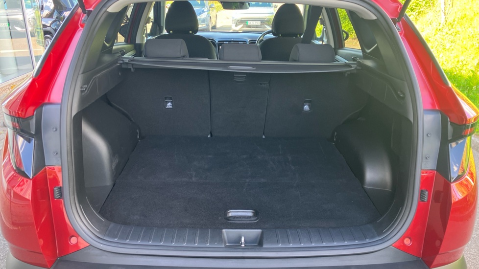 Hyundai TUCSON 1.6 TGDi 48V MHD Premium 5dr 2WD DCT Petrol Estate - Image 4