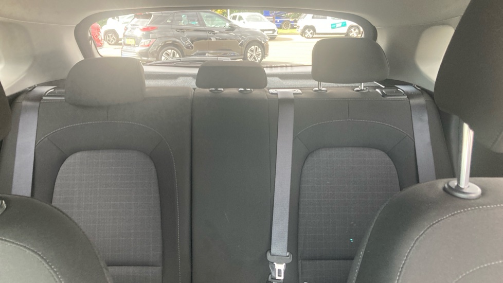 Hyundai KONA 1.6 GDi Hybrid Premium 5dr DCT Hybrid Hatchback - Image 15