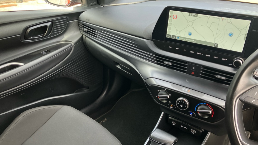 Hyundai BAYON 1.0 TGDi [90] Black Line 5dr DCT Petrol Hatchback - Image 14