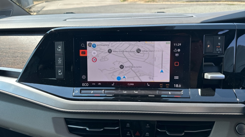 Volkswagen Multivan 1.5 TSI eHybrid Style 5dr LWB 4MOTION DSG Estate - Image 14