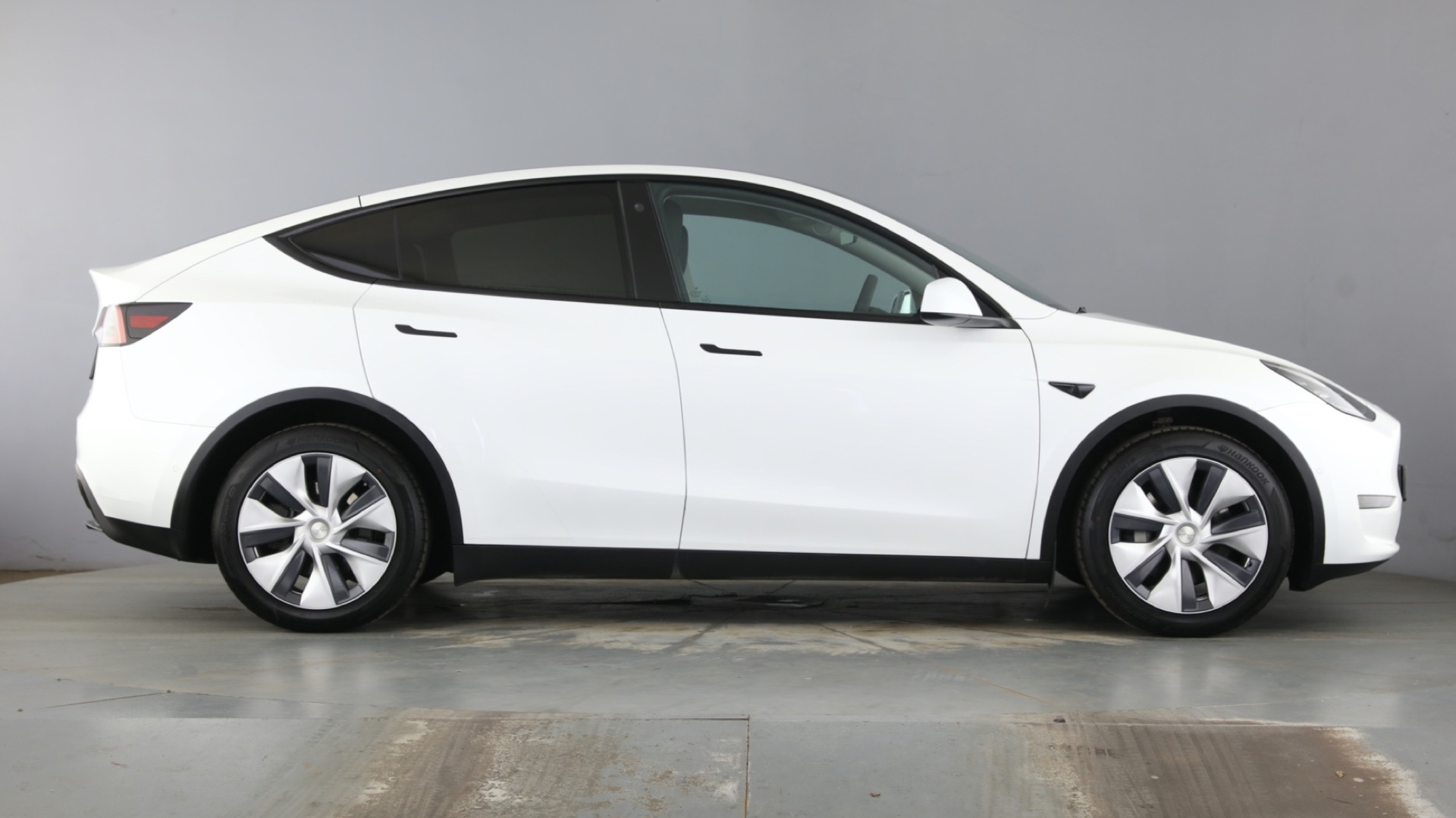 4020885 Long Range AWD 5dr Auto