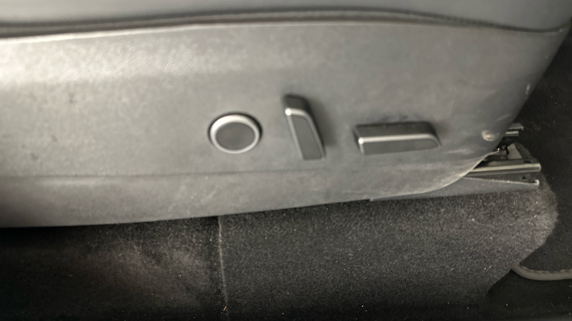 4020885 Long Range AWD 5dr Auto