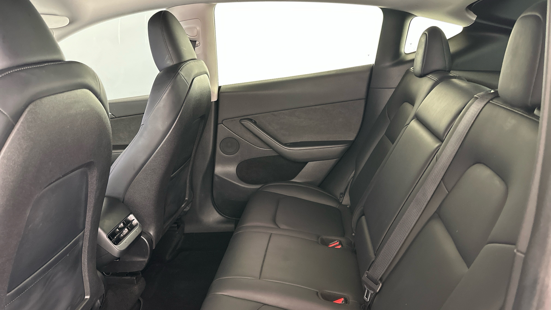 4027740 Long Range AWD 5dr Auto