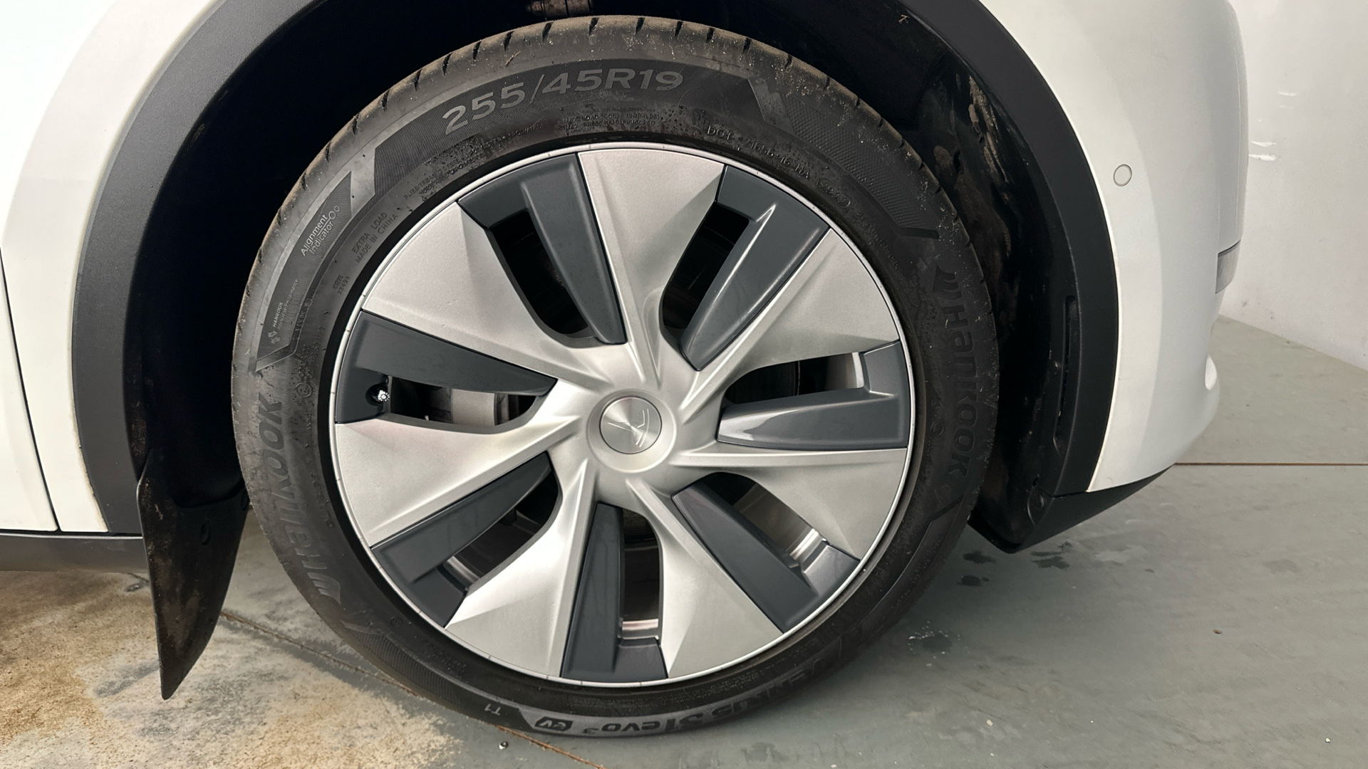 4027740 Long Range AWD 5dr Auto