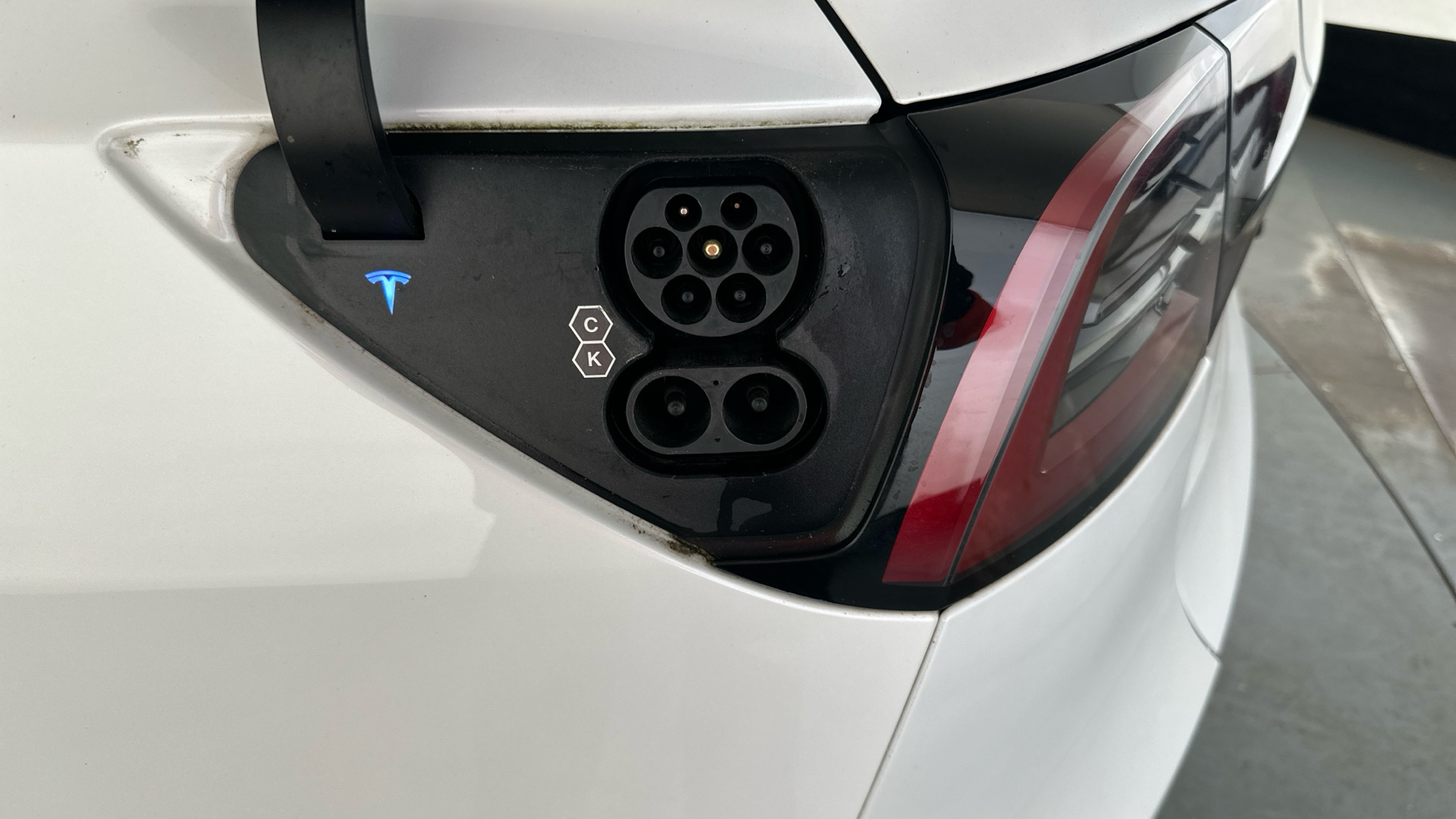 4027740 Long Range AWD 5dr Auto