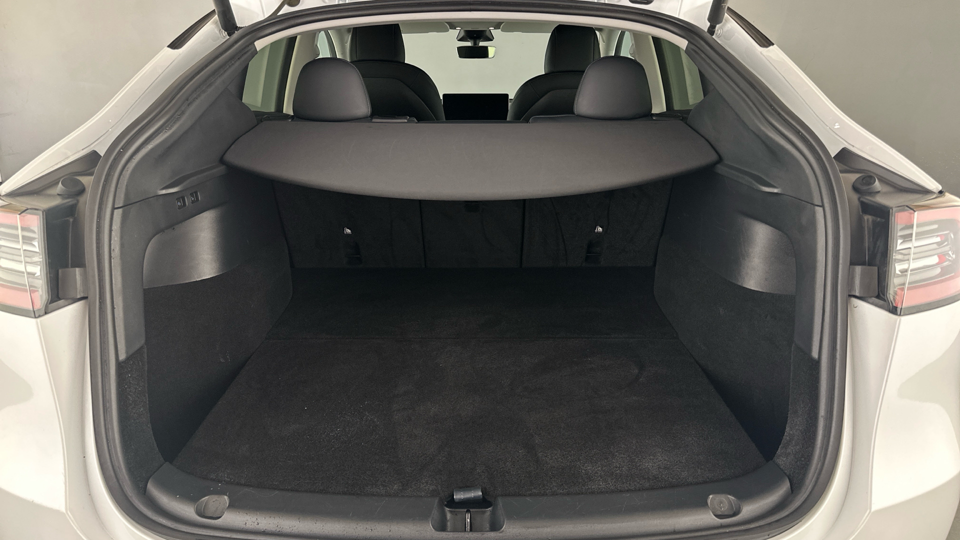 4027692 Long Range AWD 5dr Auto