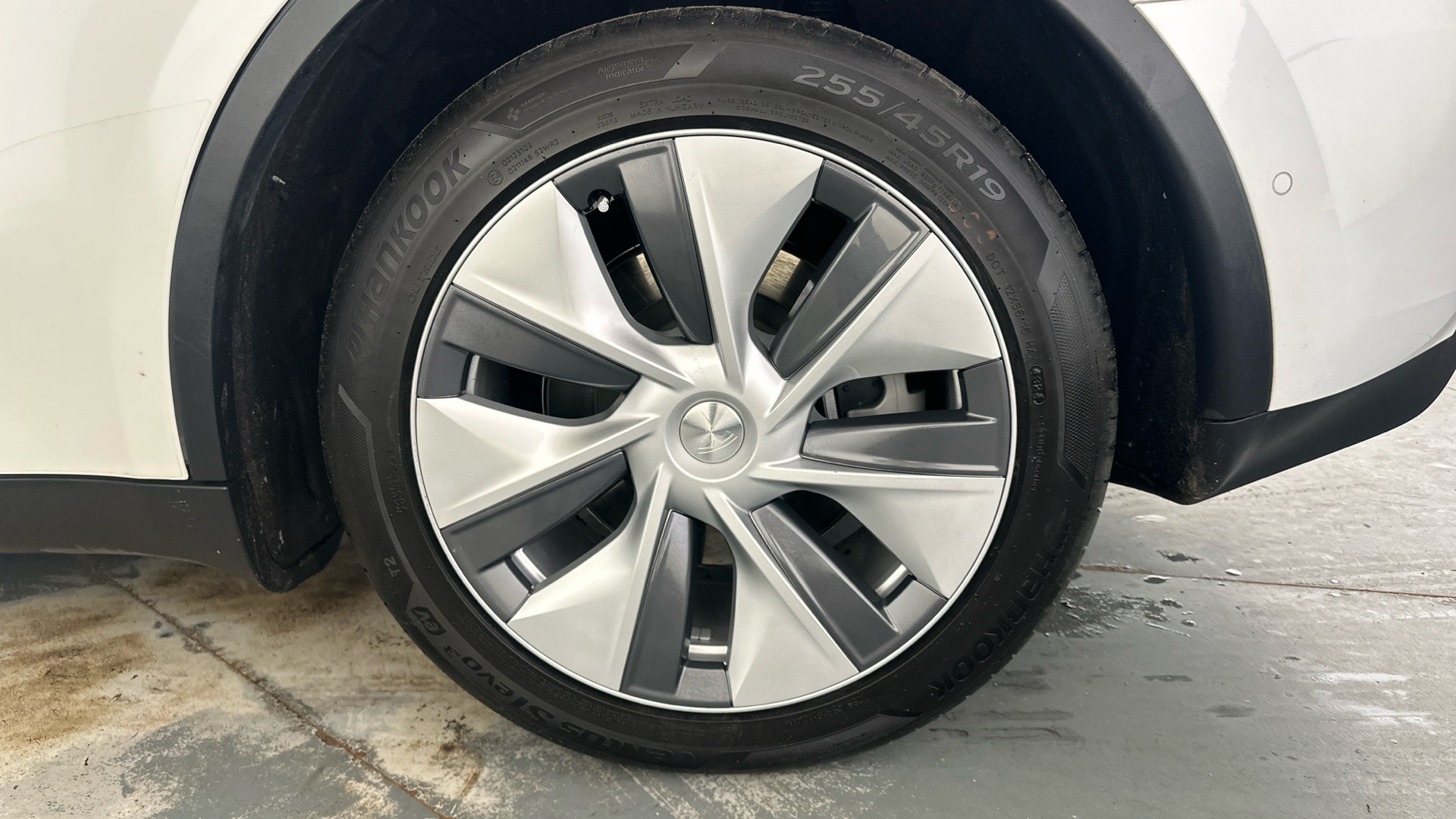 4027692 Long Range AWD 5dr Auto