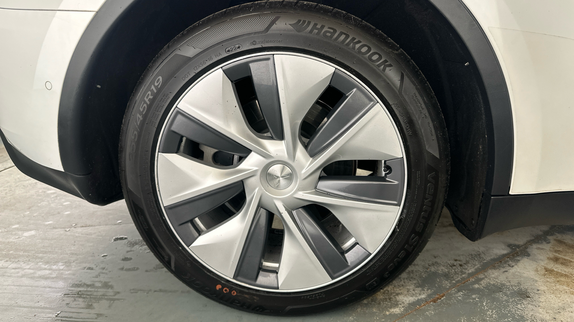 4027692 Long Range AWD 5dr Auto