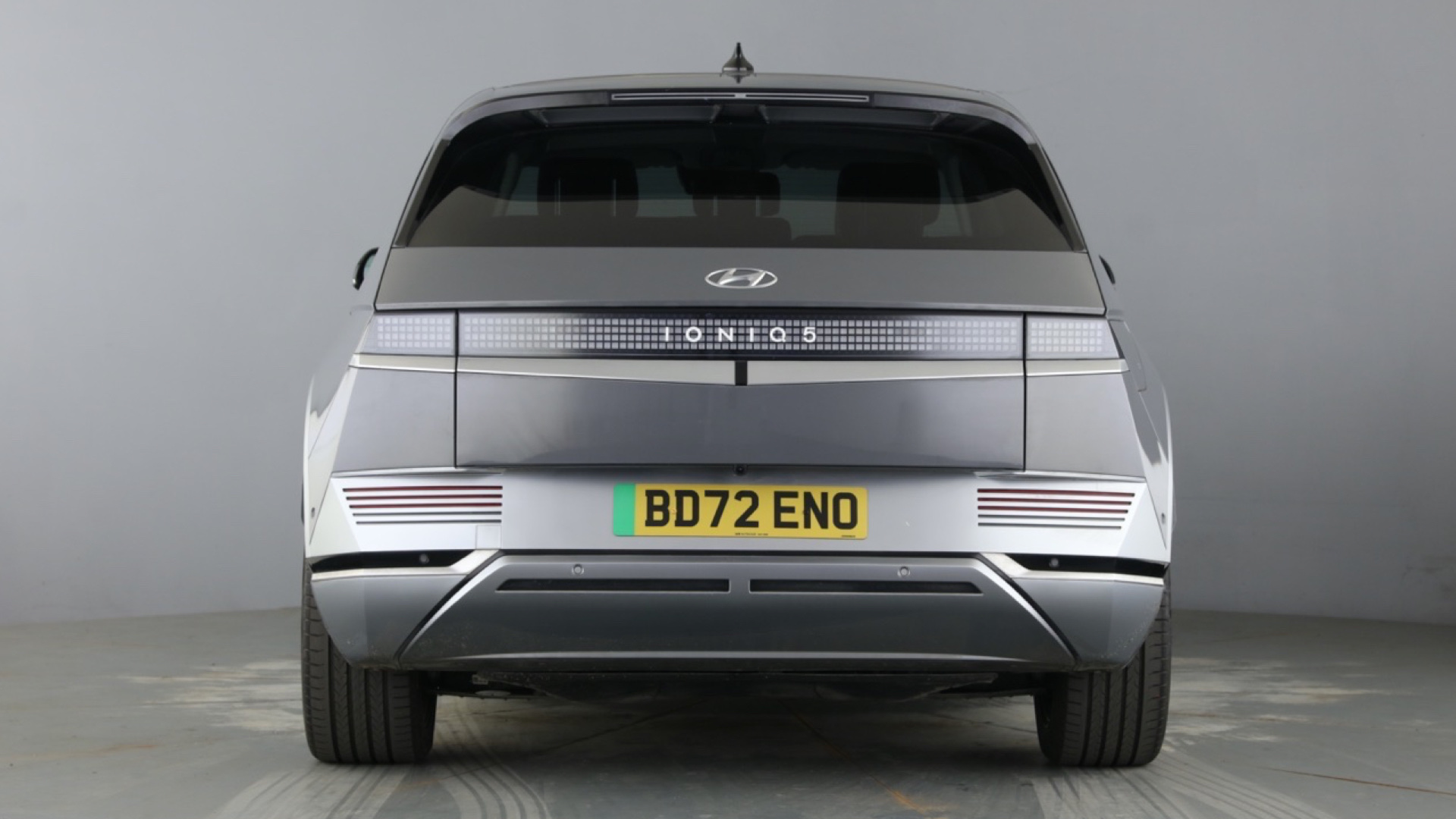 4049218 160kW Ultimate 73 kWh 5dr Auto [Tech]