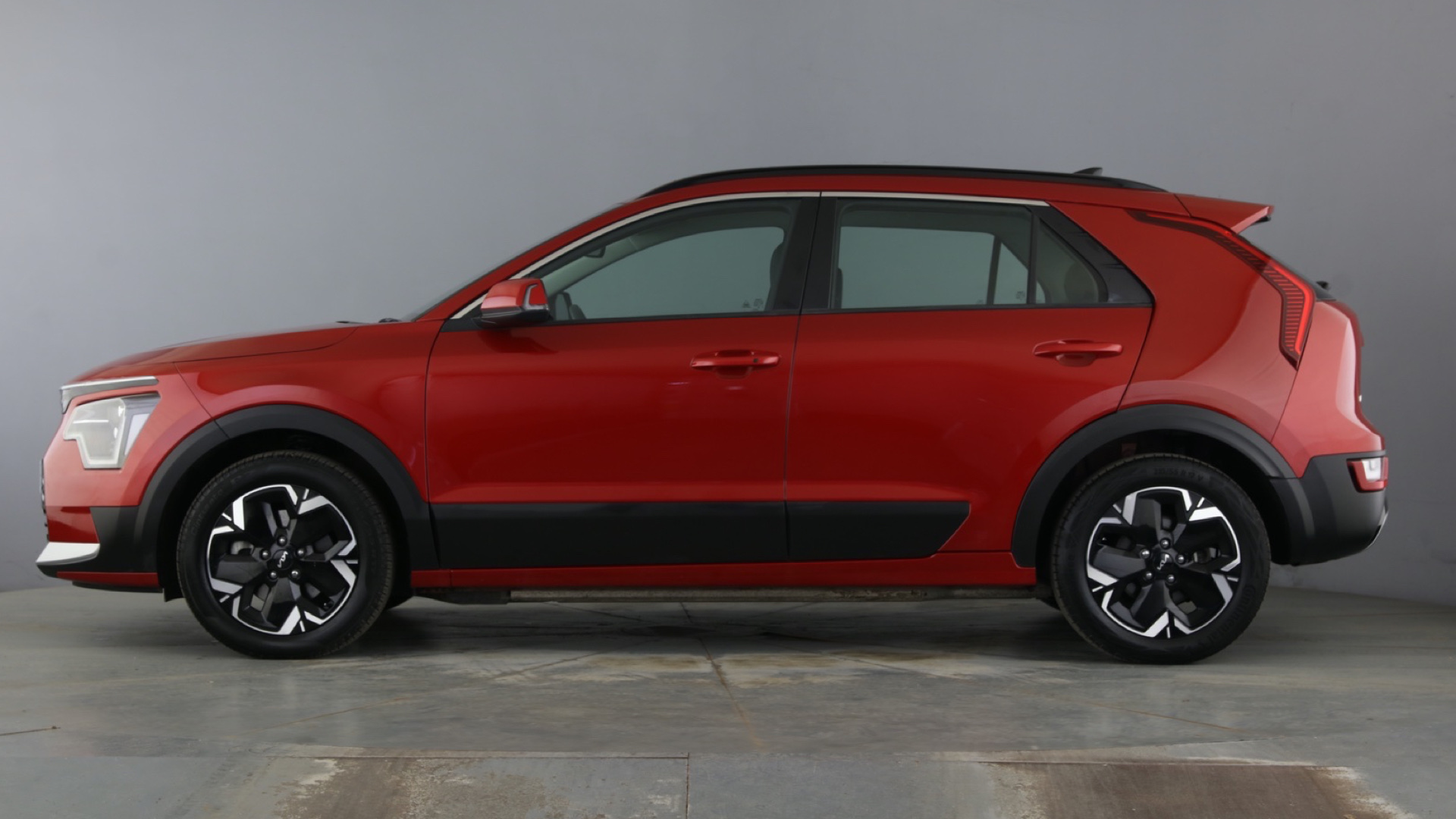 4021005 150kW 2 65kWh 5dr Auto