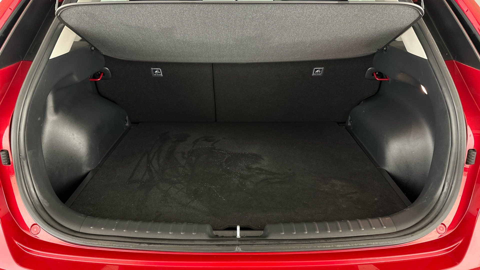 4021005 150kW 2 65kWh 5dr Auto