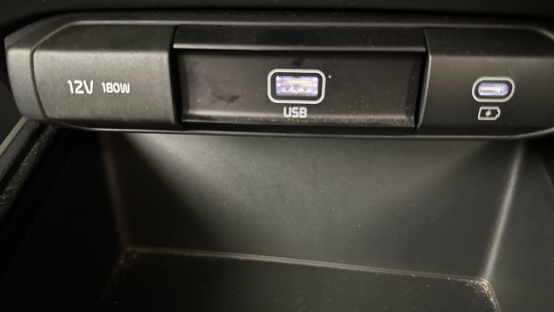 4021005 150kW 2 65kWh 5dr Auto