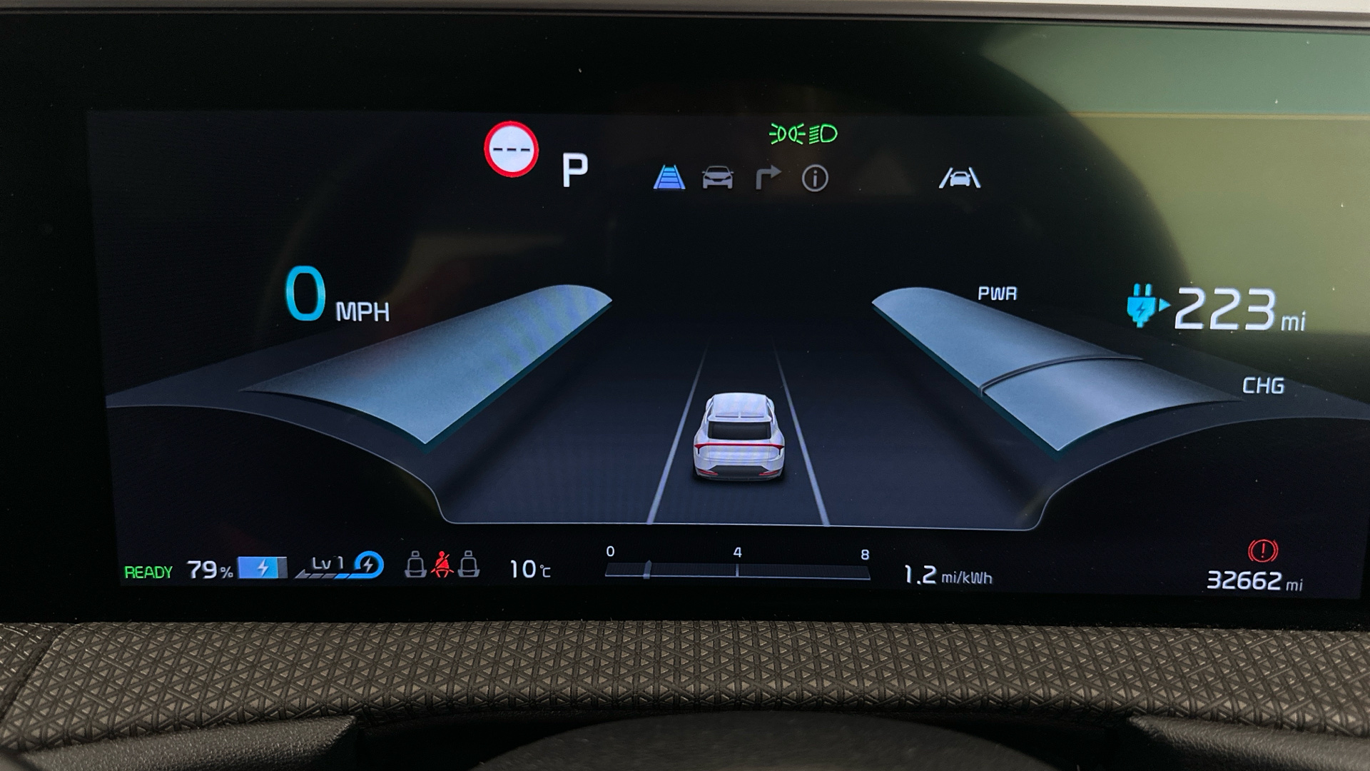 4021006 166kW Air 77.4kWh 5dr Auto