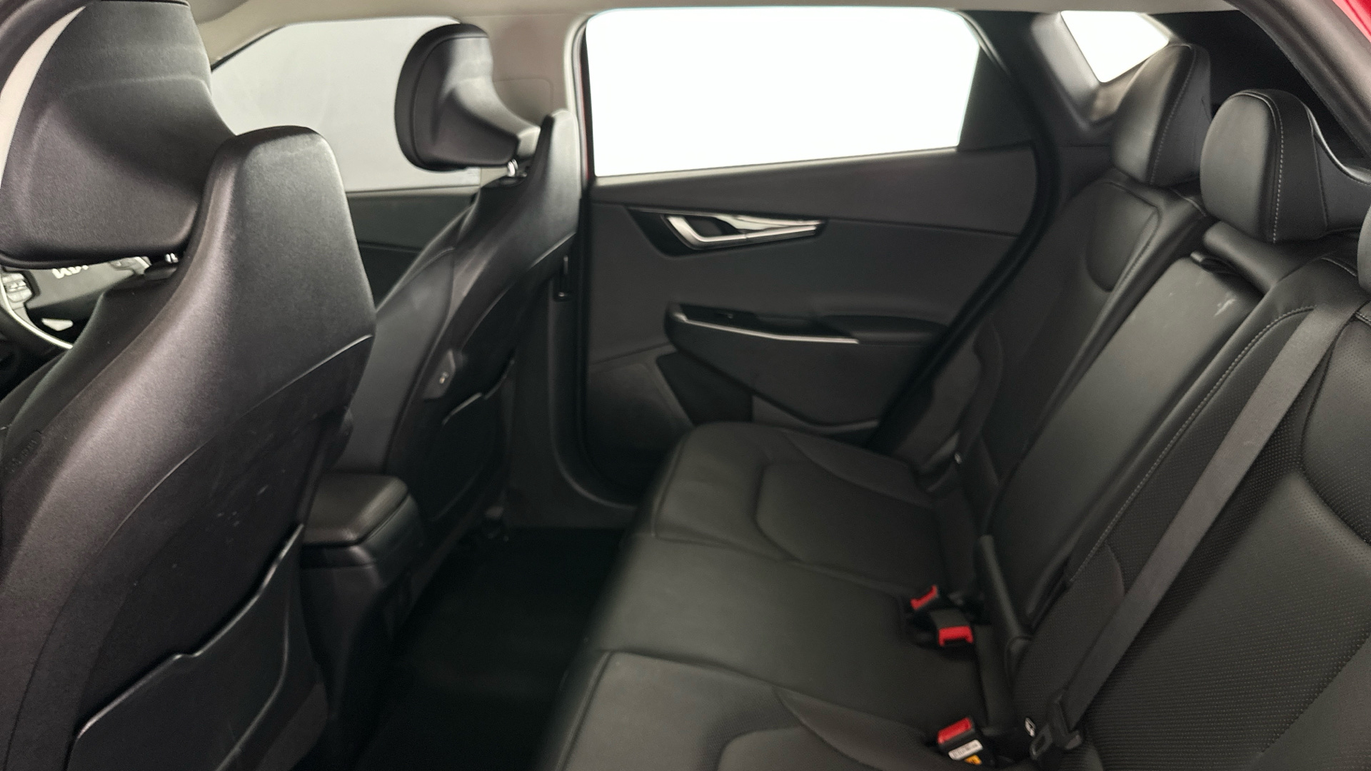 4021006 166kW Air 77.4kWh 5dr Auto