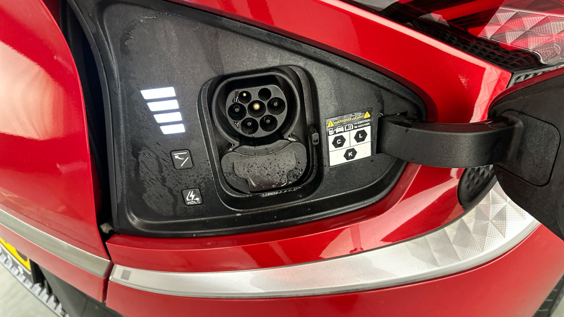 4021006 166kW Air 77.4kWh 5dr Auto