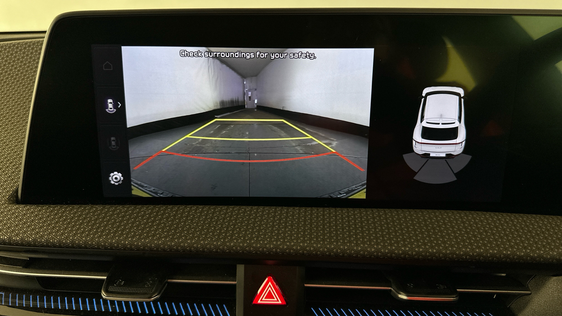 4021006 166kW Air 77.4kWh 5dr Auto