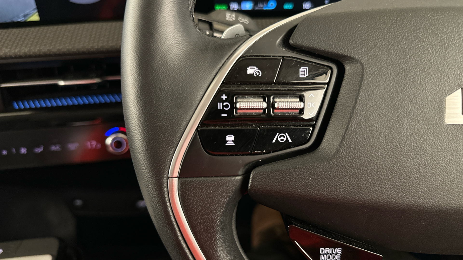 4021006 166kW Air 77.4kWh 5dr Auto