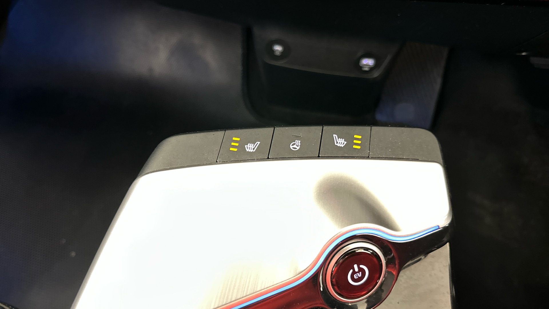 4021006 166kW Air 77.4kWh 5dr Auto