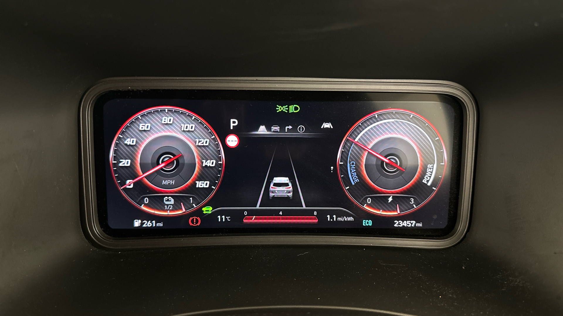 4027737 150kW Premium 64kWh 5dr Auto