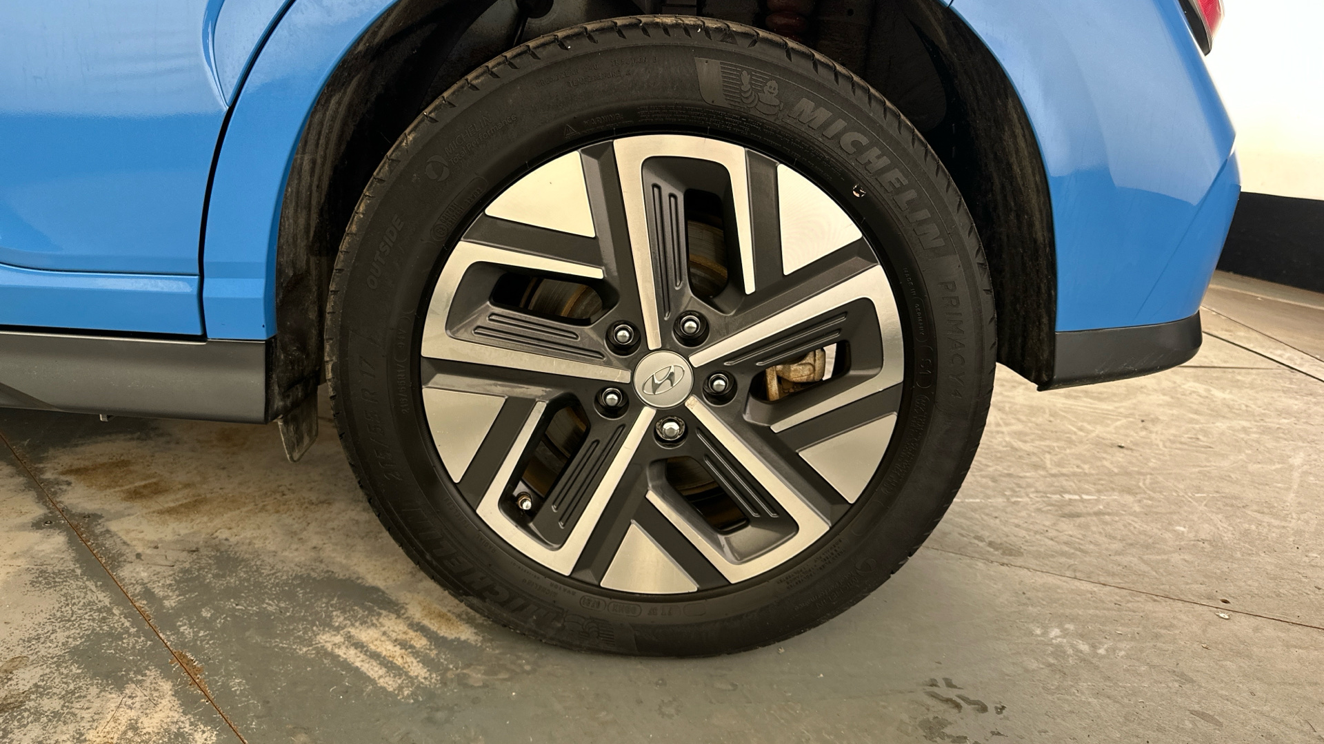 4027737 150kW Premium 64kWh 5dr Auto