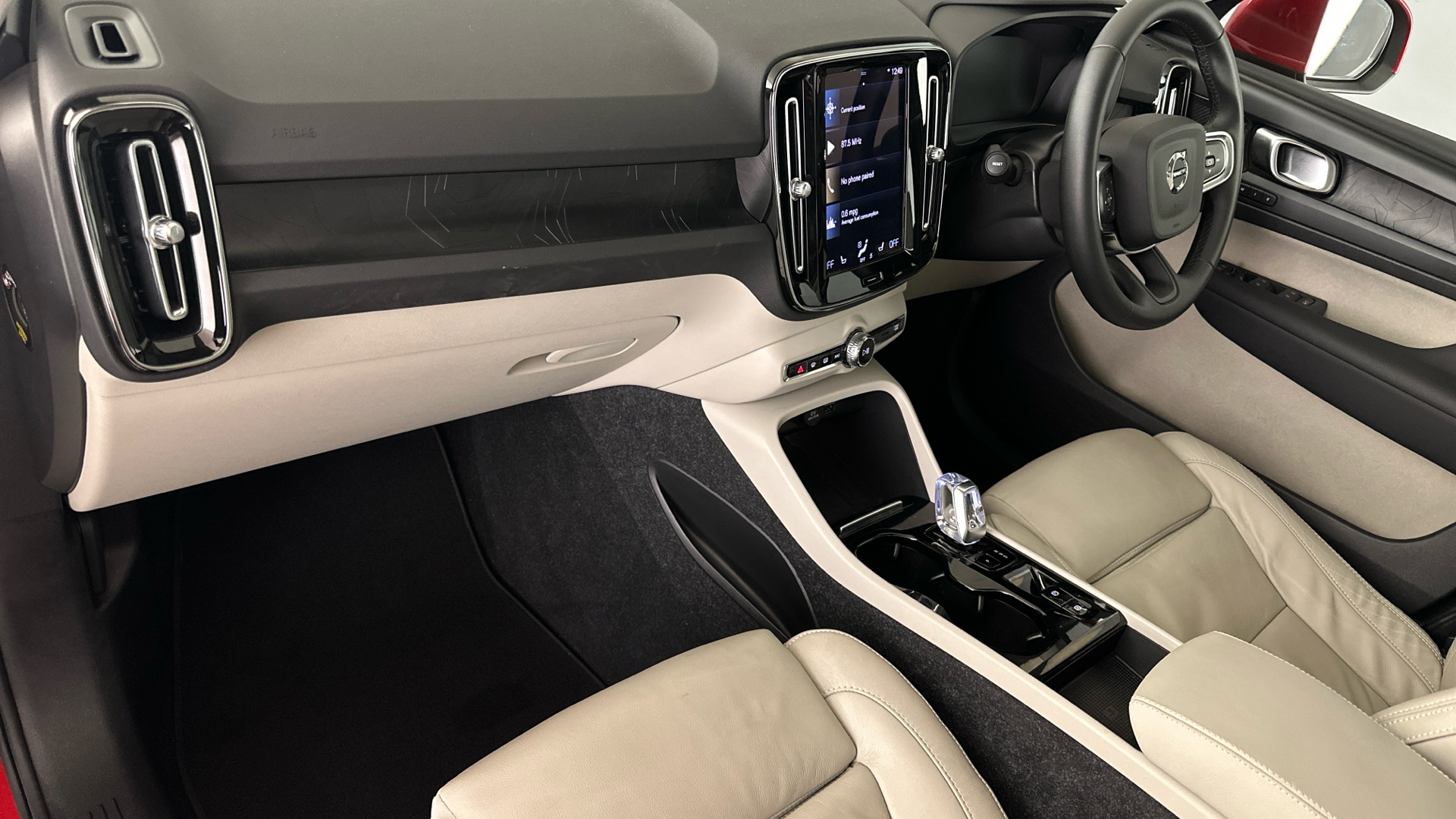 4020708 1.5 T5 Recharge PHEV Ultimate Bright 5dr Auto