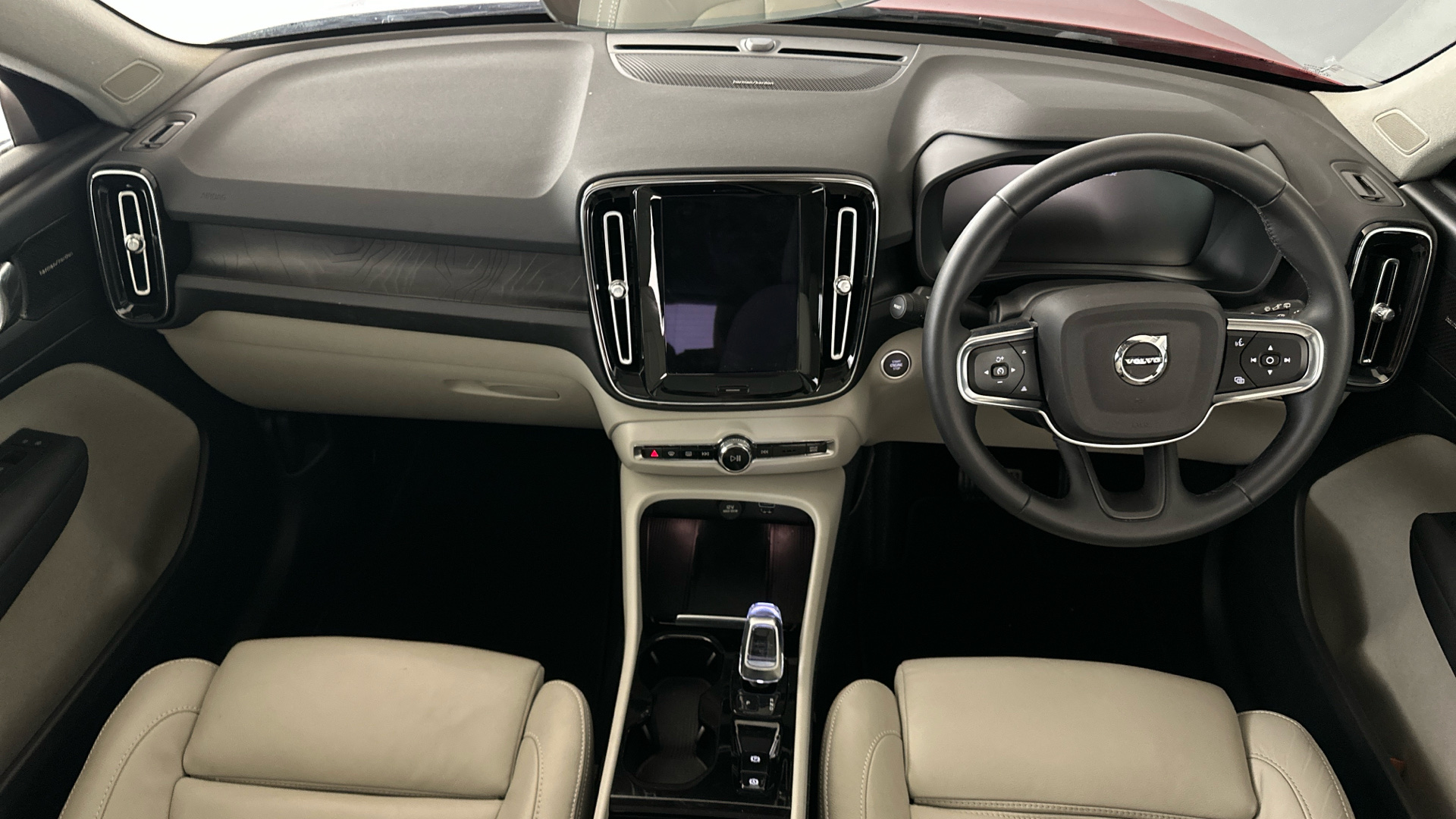 4020708 1.5 T5 Recharge PHEV Ultimate Bright 5dr Auto