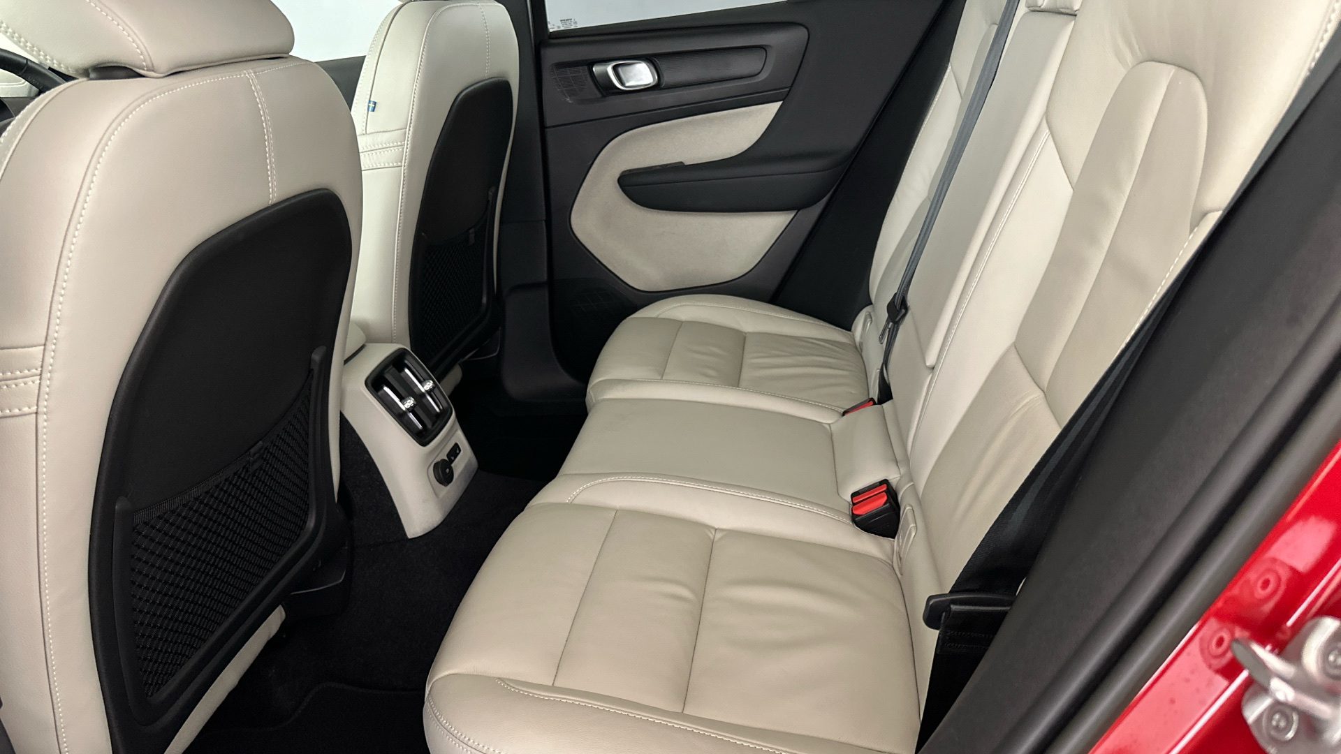 4020708 1.5 T5 Recharge PHEV Ultimate Bright 5dr Auto