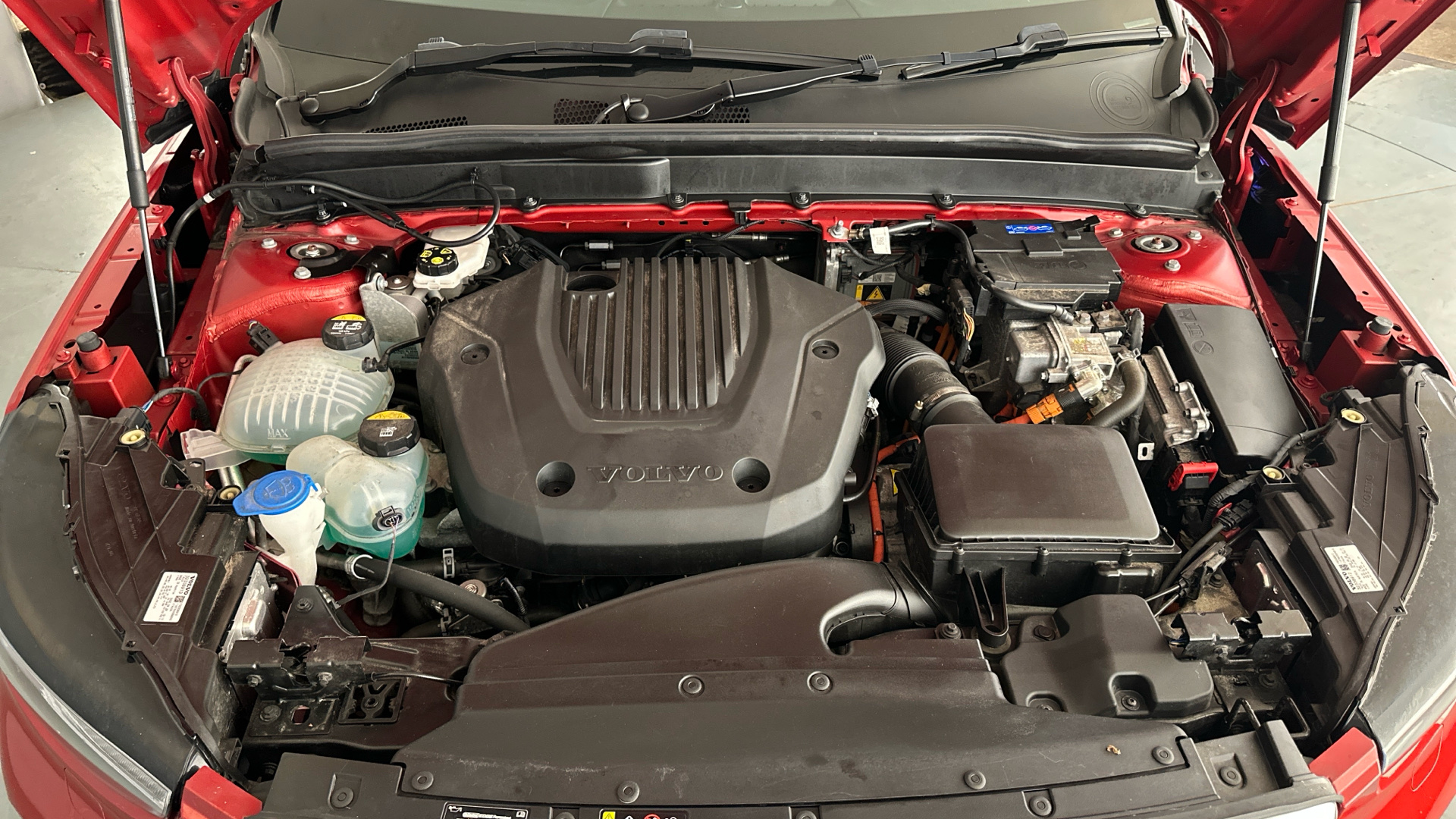 4020708 1.5 T5 Recharge PHEV Ultimate Bright 5dr Auto