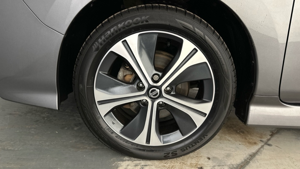 NISSAN LEAF Image 17