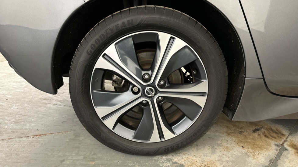 NISSAN LEAF Image 19