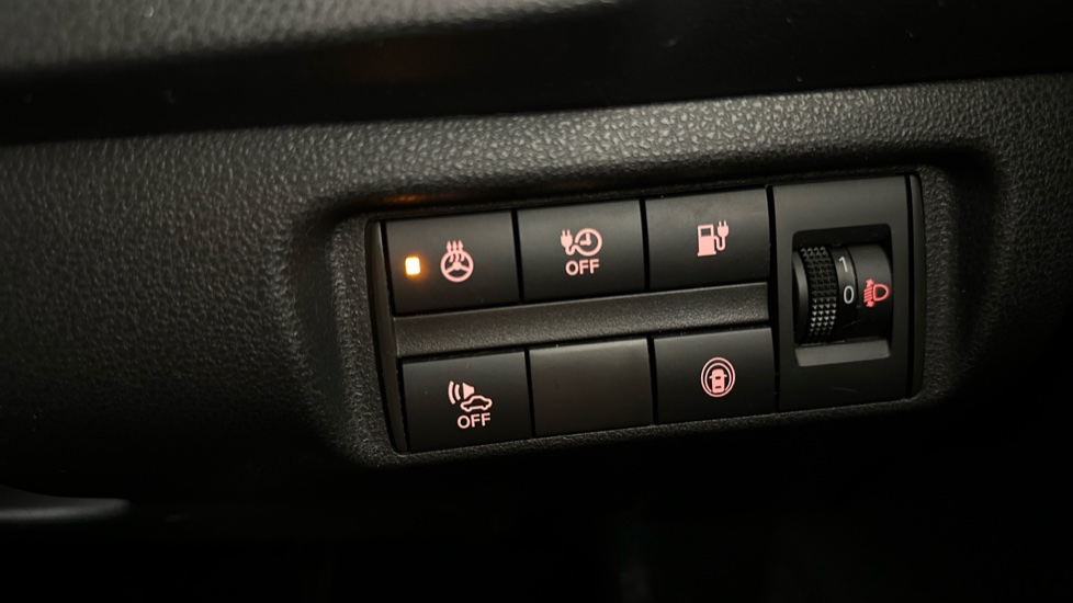 NISSAN LEAF Image 23