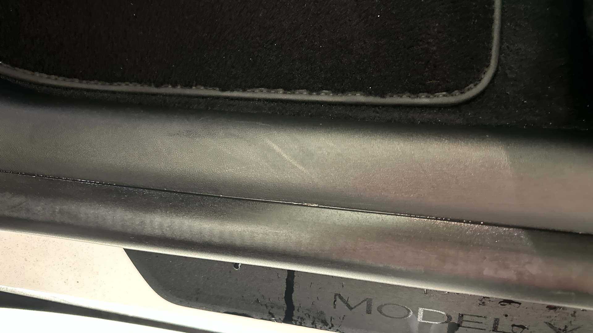 4021013 RWD 5dr Auto