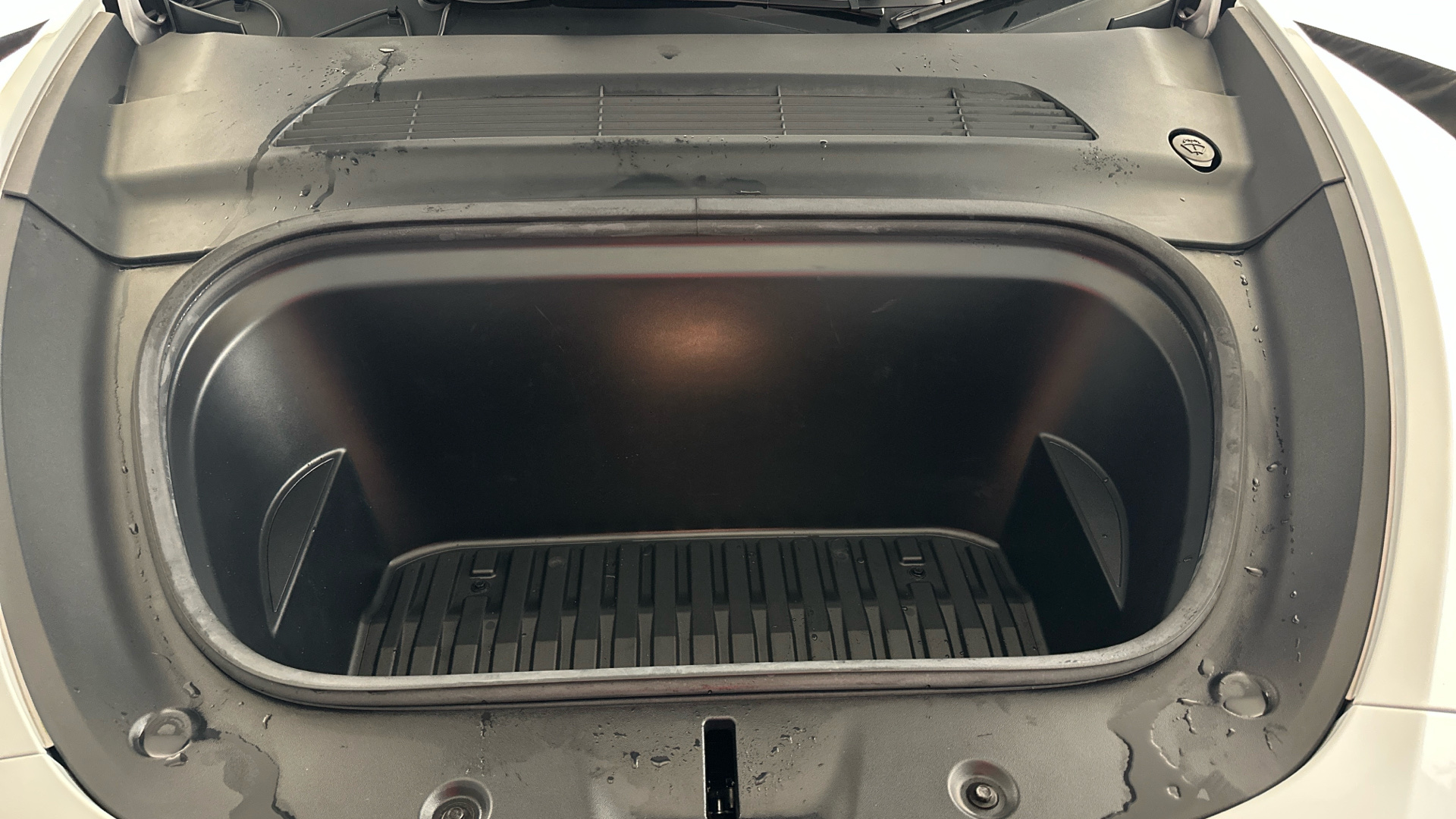 4021013 RWD 5dr Auto