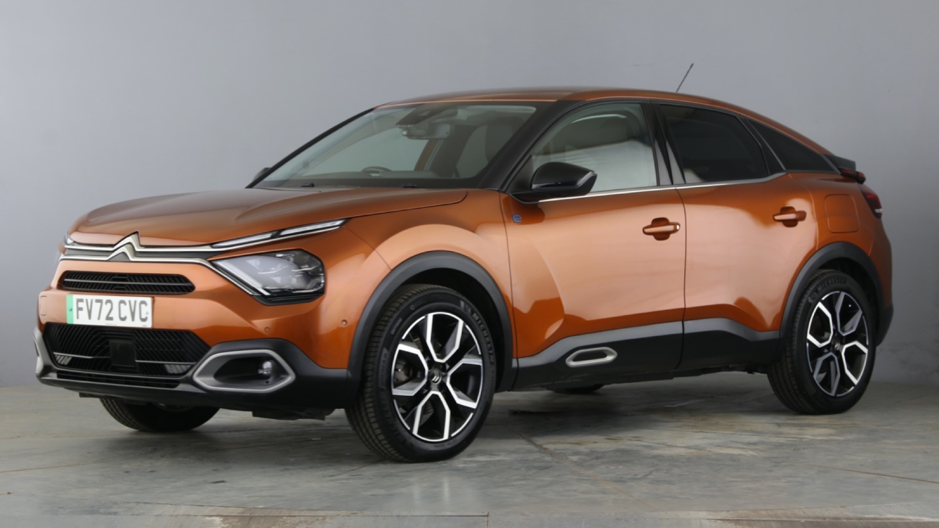 100kW Shine Plus 50kWh 5dr Auto [11kWCh] [2022]