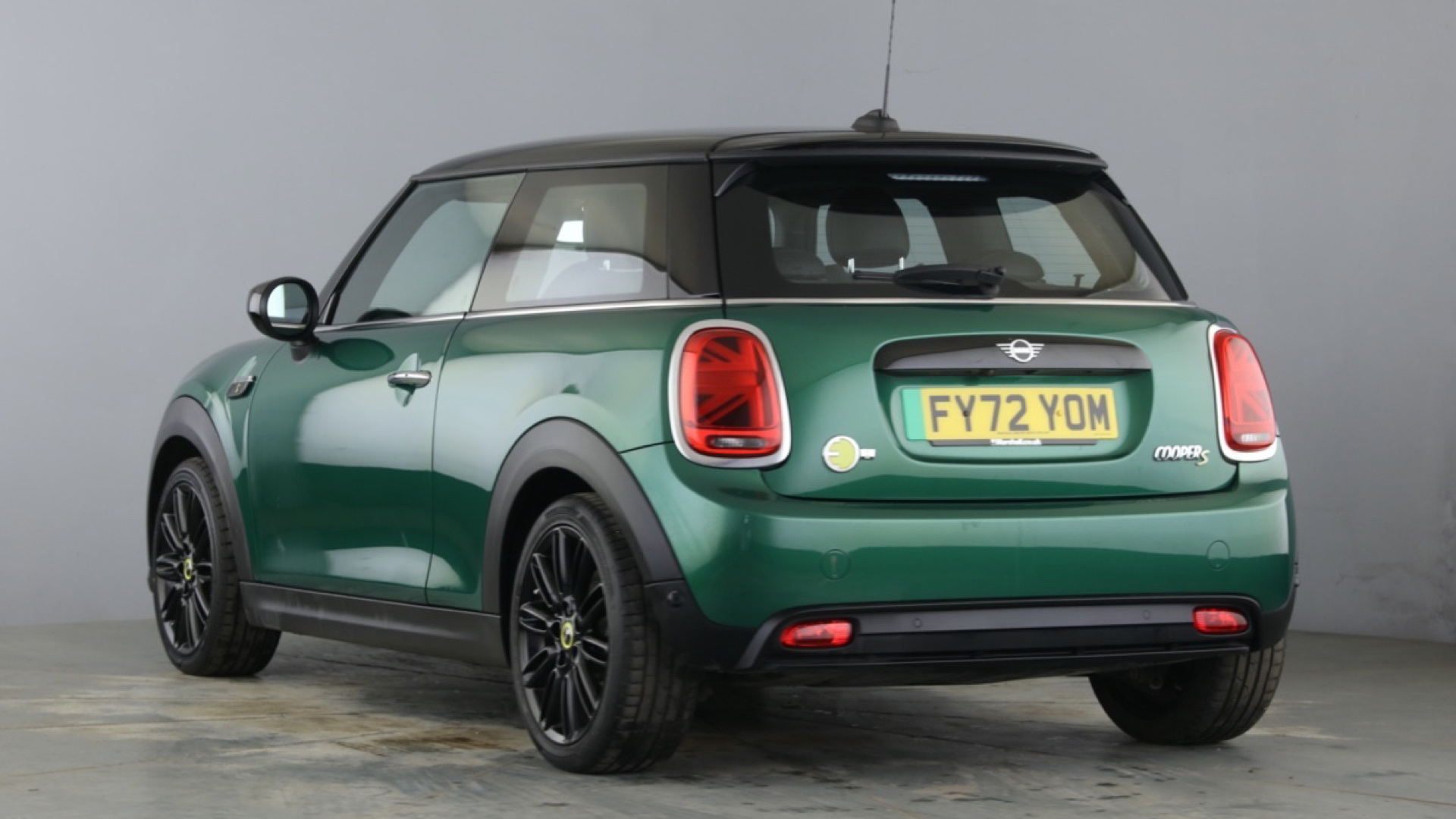 4021009 135kW Cooper S Level 2 33kWh 3dr Auto