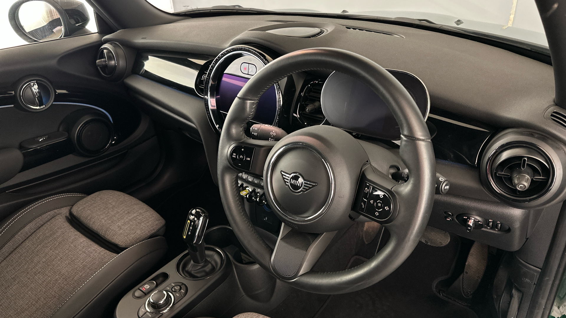 4021009 135kW Cooper S Level 2 33kWh 3dr Auto