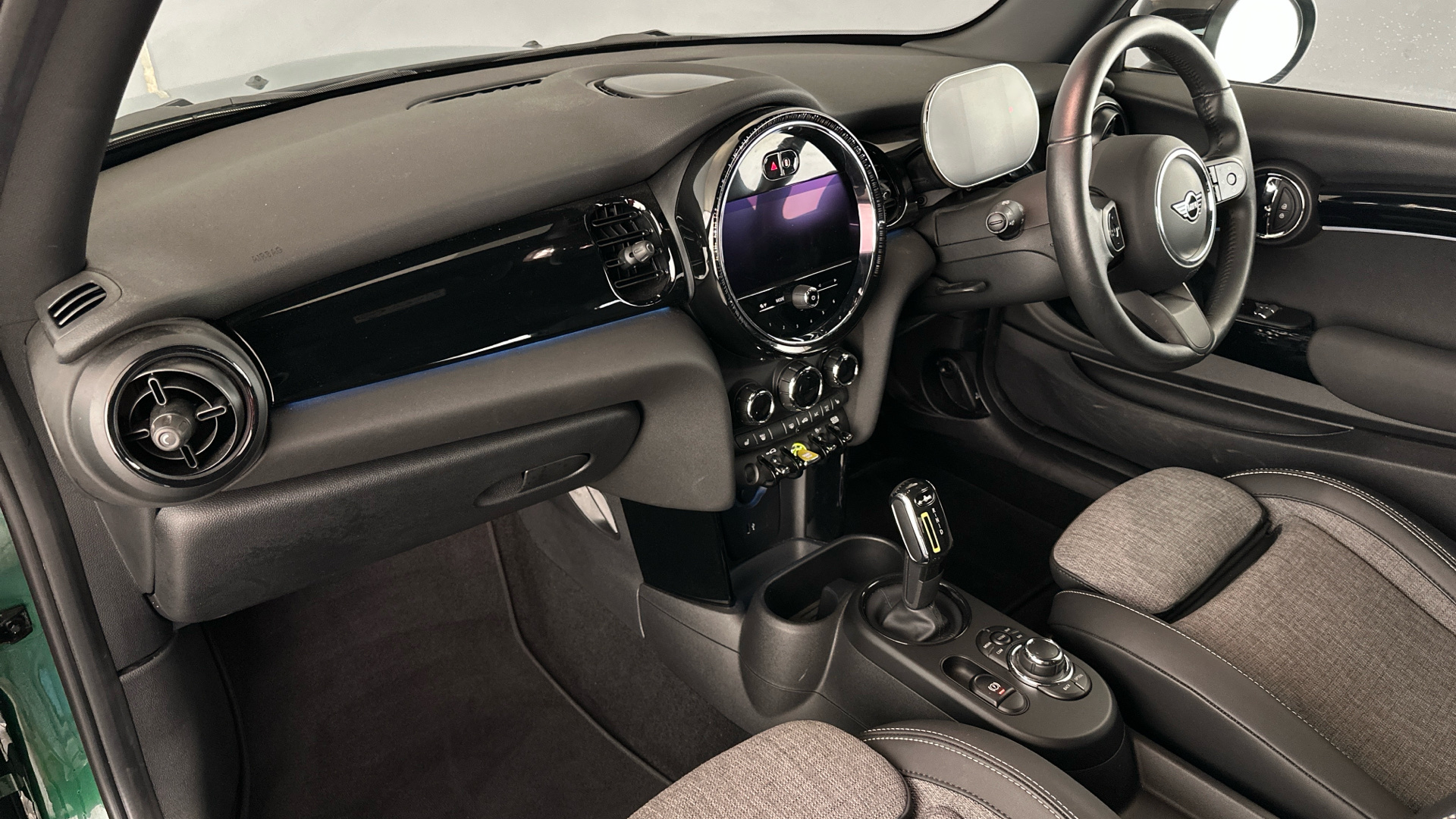 4021009 135kW Cooper S Level 2 33kWh 3dr Auto