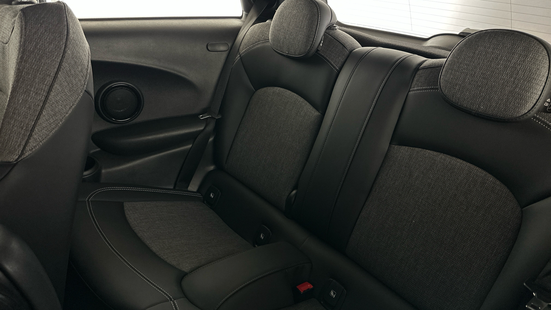 4021009 135kW Cooper S Level 2 33kWh 3dr Auto