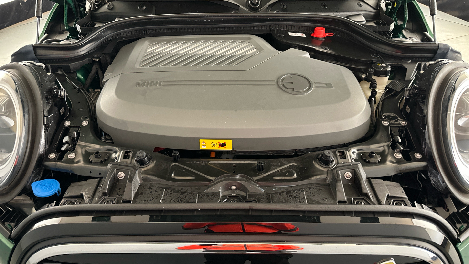 4021009 135kW Cooper S Level 2 33kWh 3dr Auto