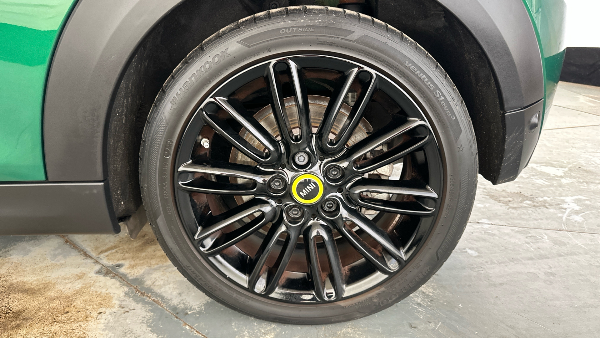 4021009 135kW Cooper S Level 2 33kWh 3dr Auto