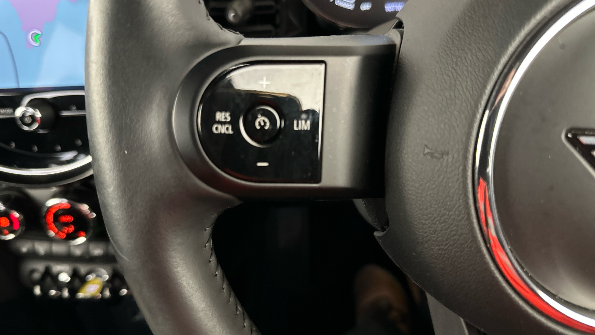 4021009 135kW Cooper S Level 2 33kWh 3dr Auto