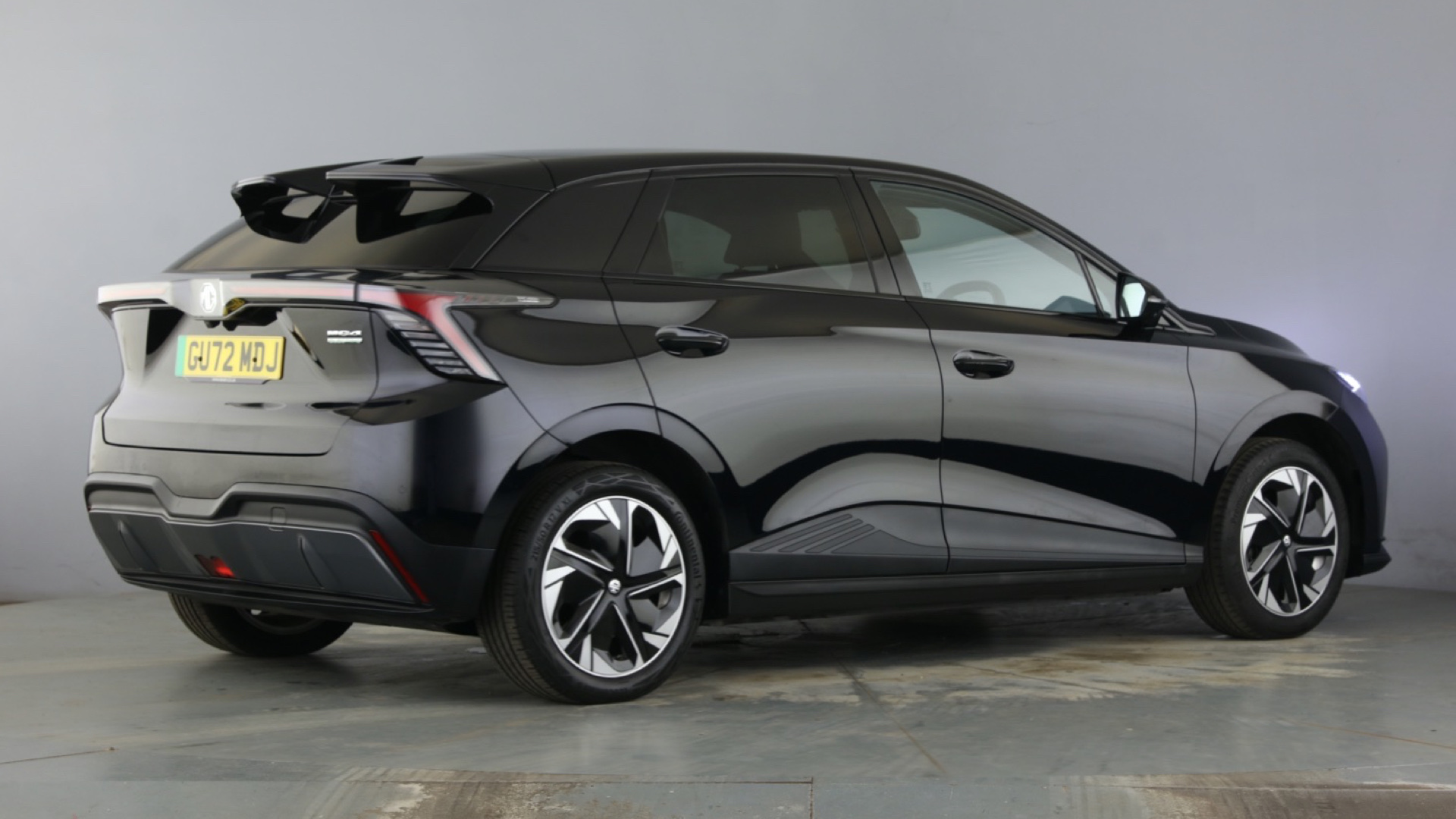 4020817 150kW Trophy EV Long Range 64kWh 5dr Auto