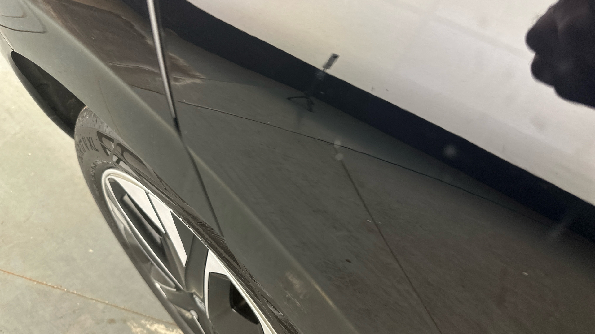 4020817 150kW Trophy EV Long Range 64kWh 5dr Auto