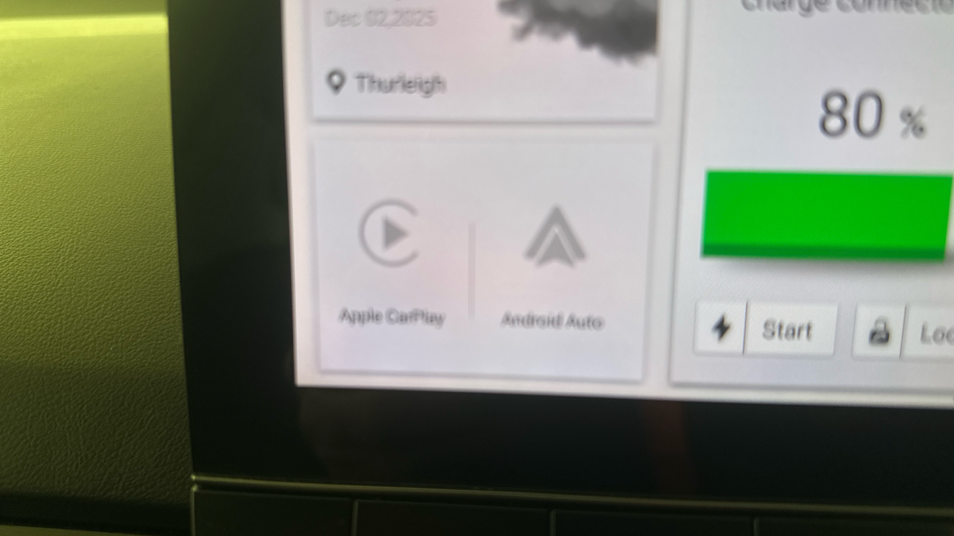 4020817 150kW Trophy EV Long Range 64kWh 5dr Auto