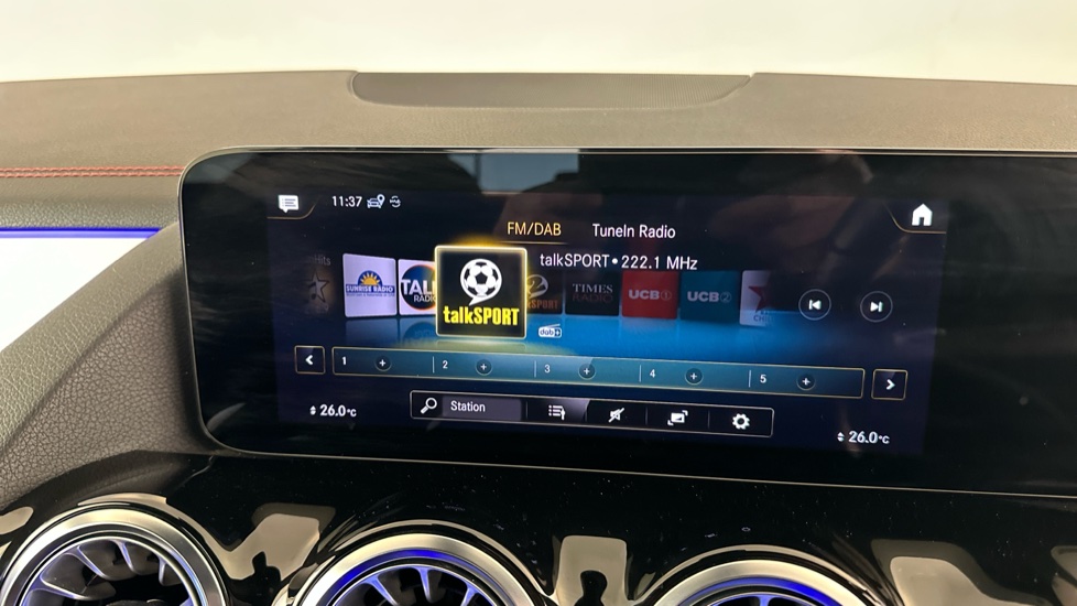 Mercedes EQA Image 12
