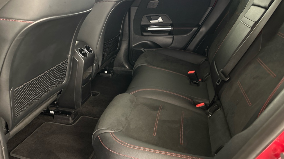 Mercedes EQA Image 14